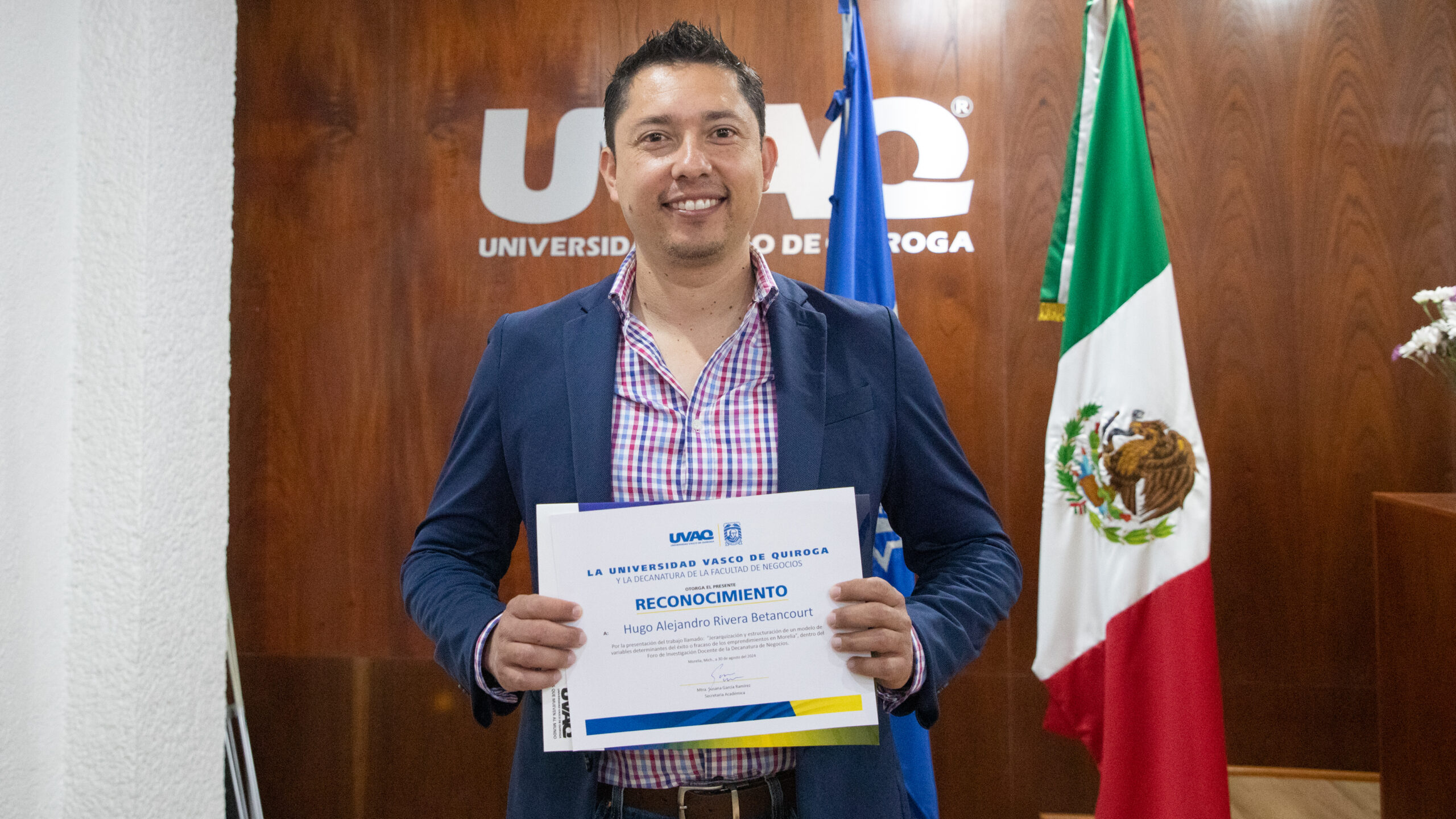 Foro de Investigación Negocios_-24