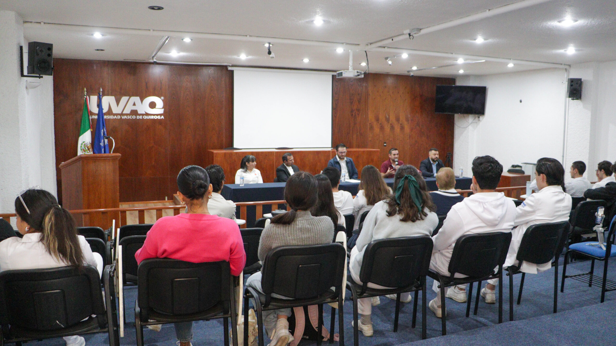 201124 Panel Ayuda Humanitaria-04