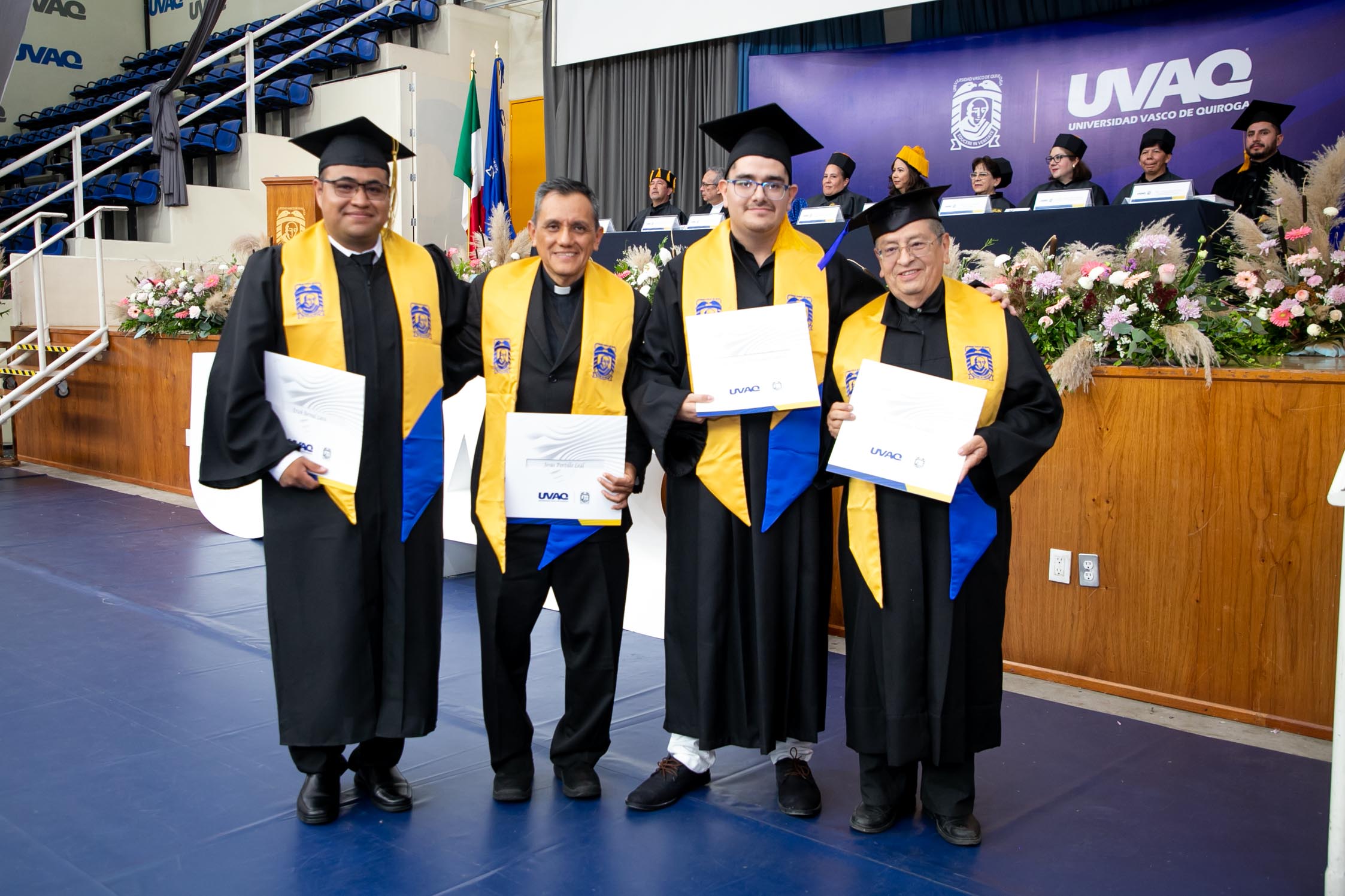 250913 Graduación UVAQ Online _-54