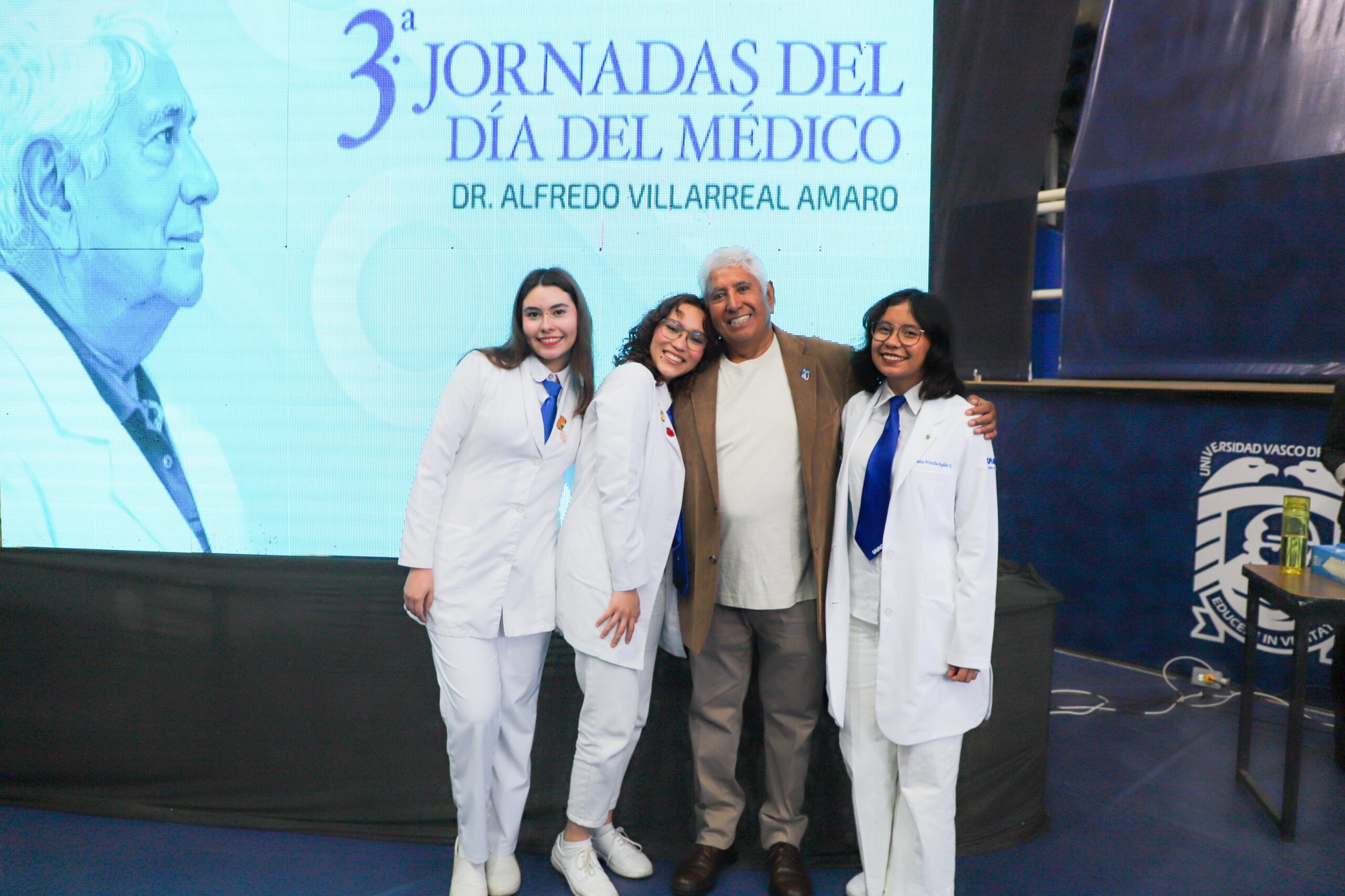 251024 Día del Médico_-16