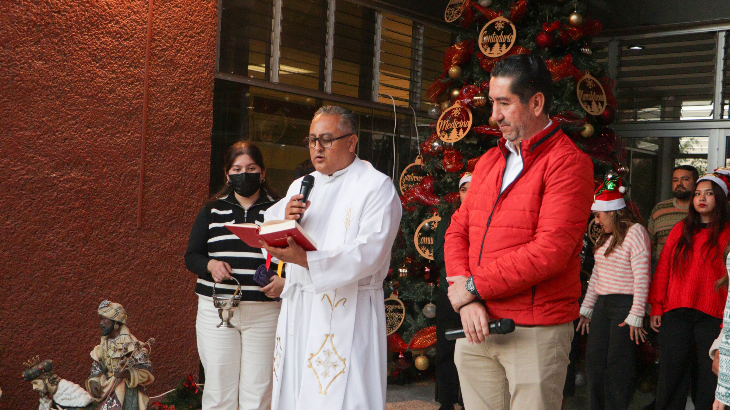 261124 Encendido de Arbol UVAQ-02