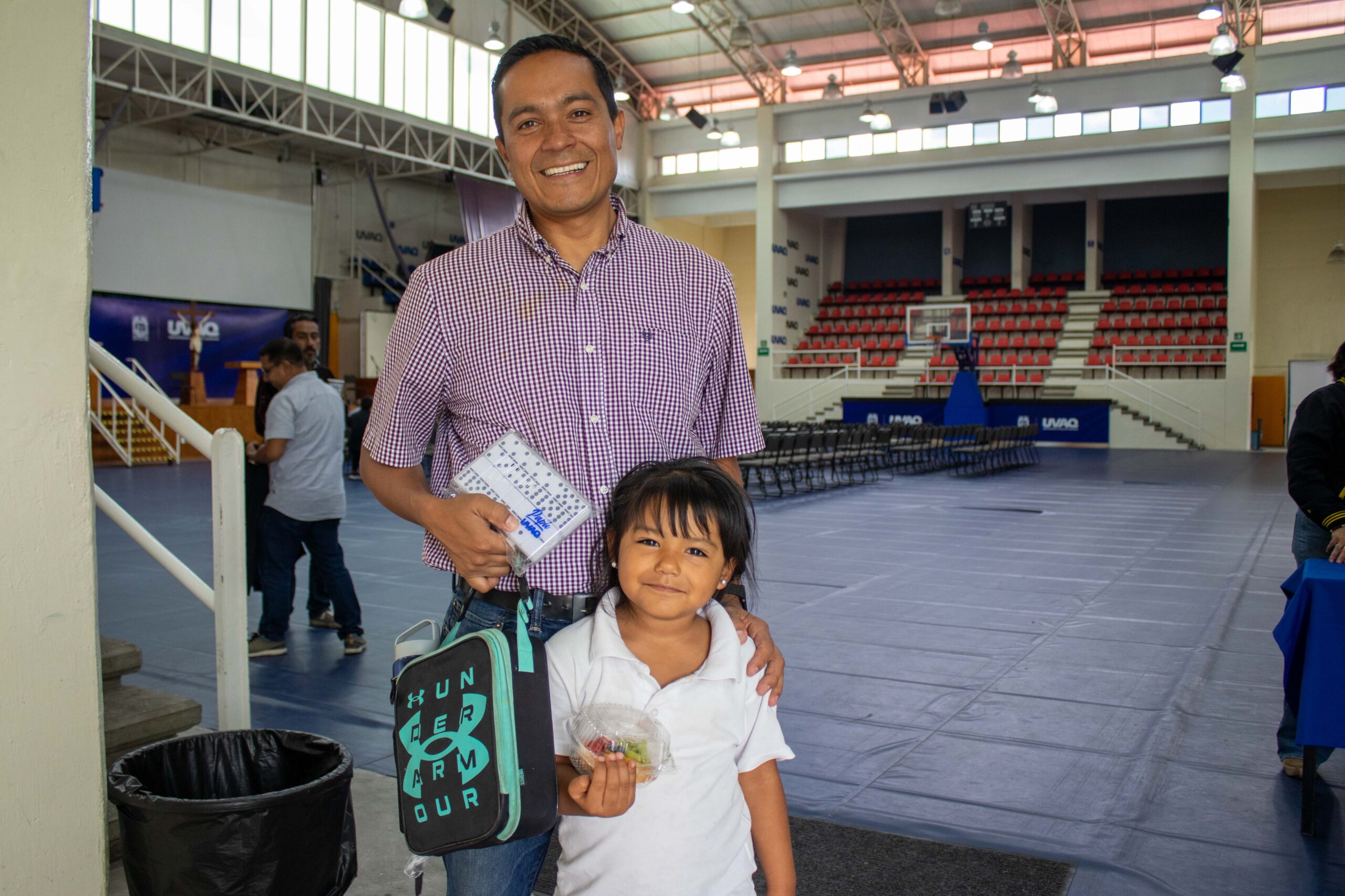 250613 Día del Padre UVAQ-8