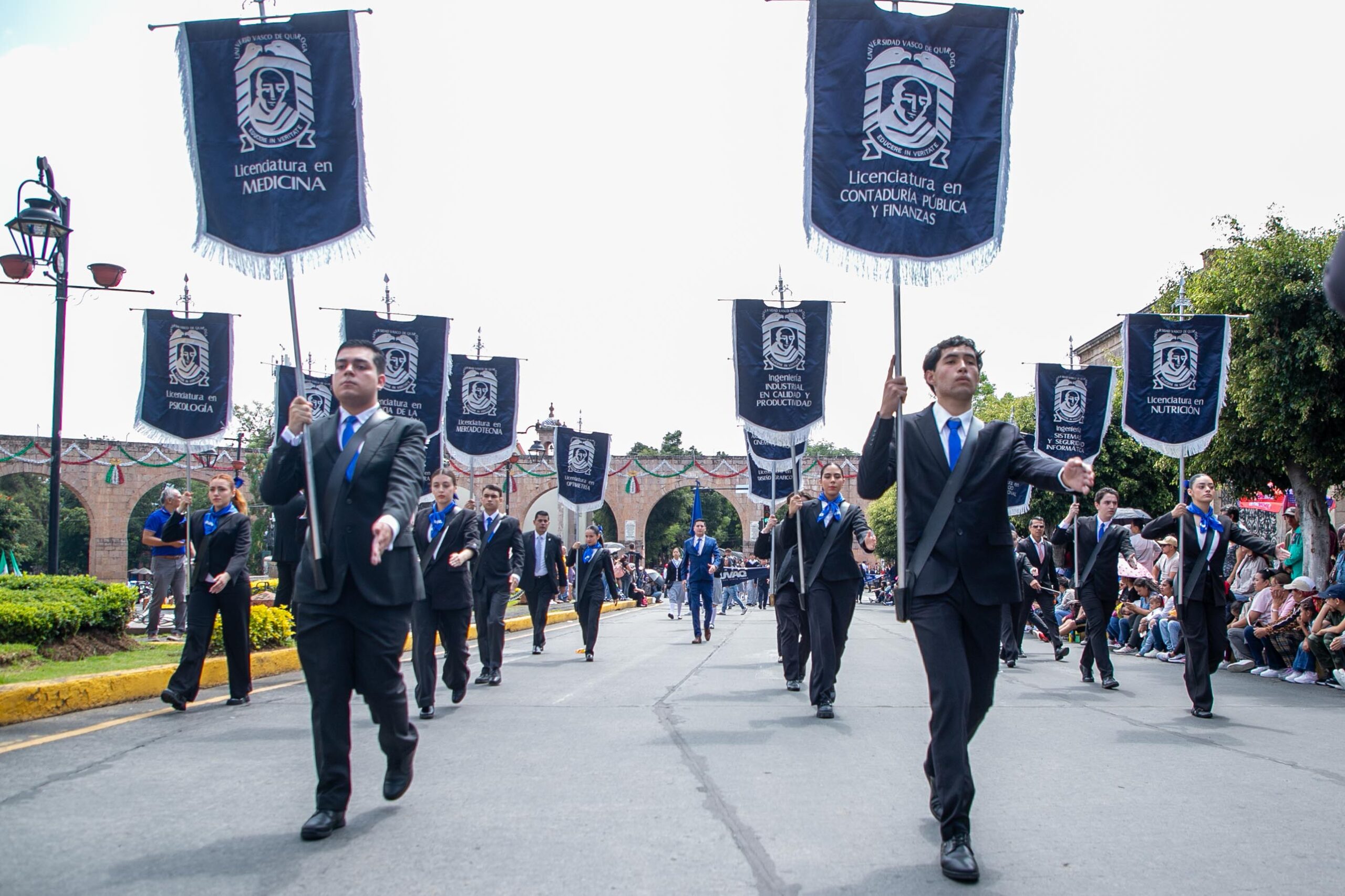 250916 Desfile Patrio-9