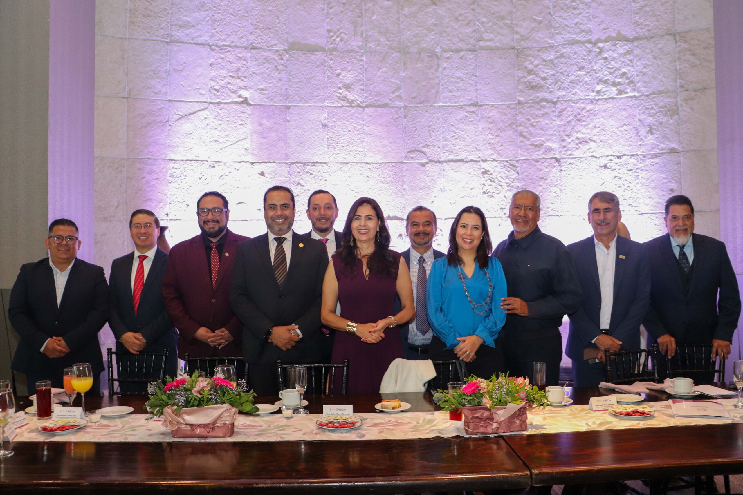 250918 Desayuno Colegios de Profesionistas-9