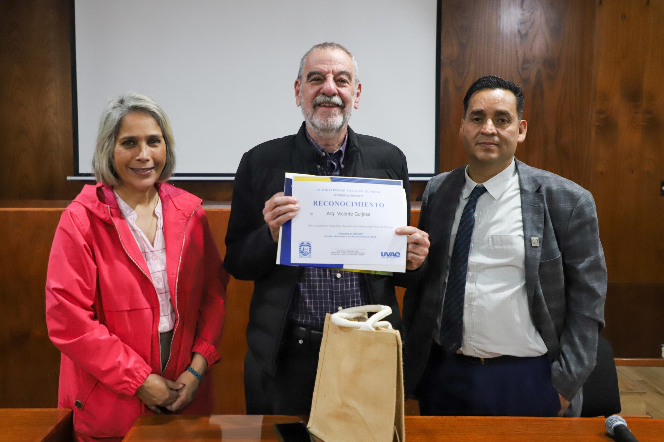 251110 Exposición fotográfica_-23