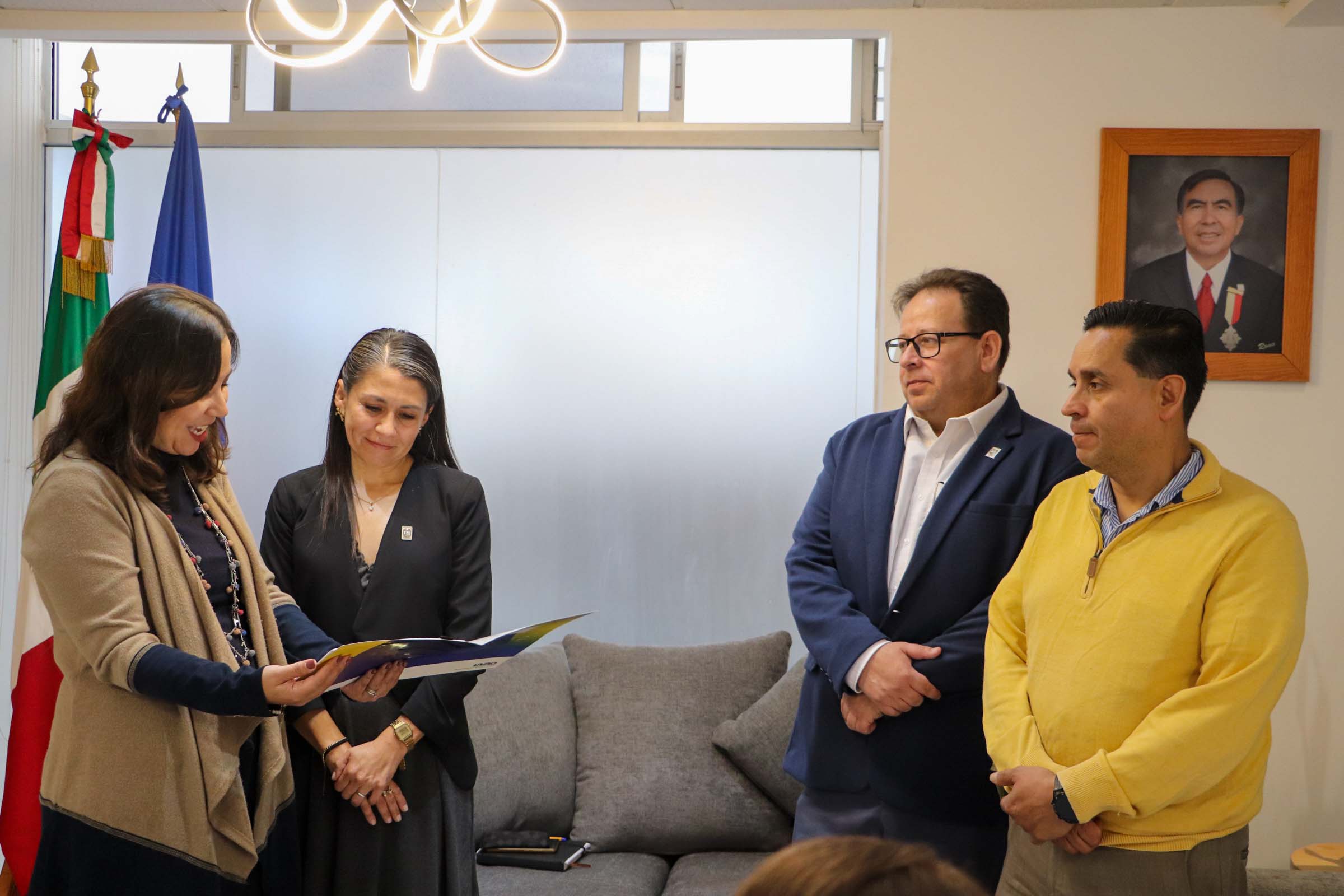 251125 Acreditación Licenciaturas Diseño-2