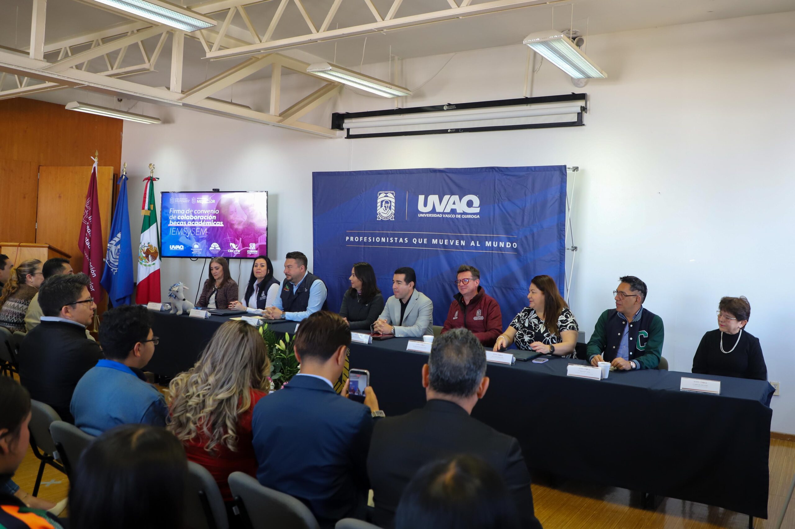 260209 Firma de Convenio UVAQ y Subsistemas_-2