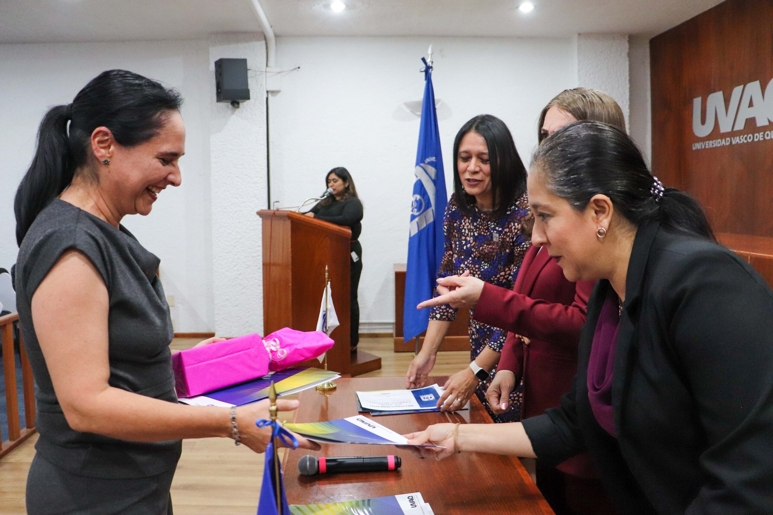 260212 Reconocimiento Docente Asuntos Internacionales-9