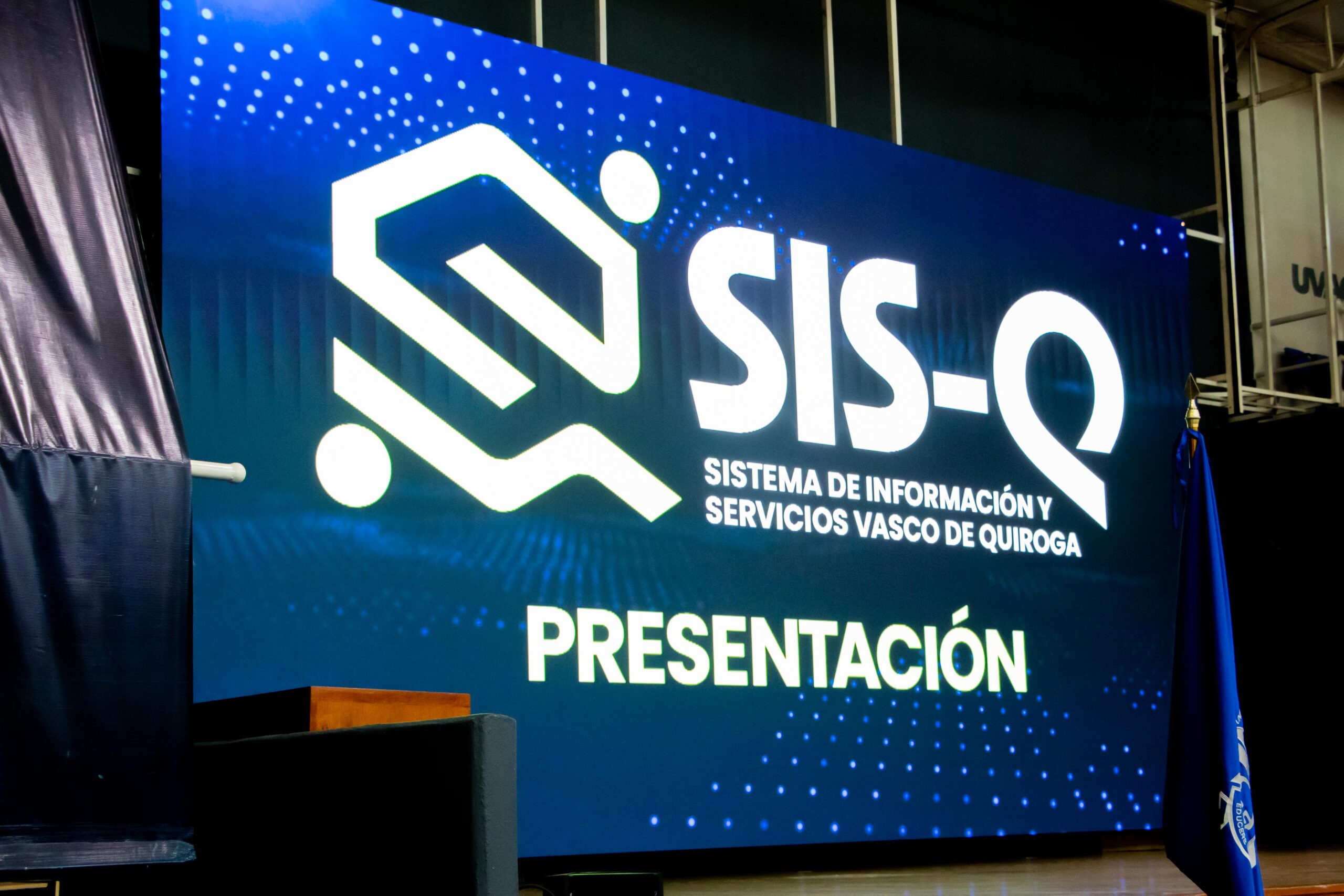 La UVAQ renueva su gestión institucional con SIS-Q