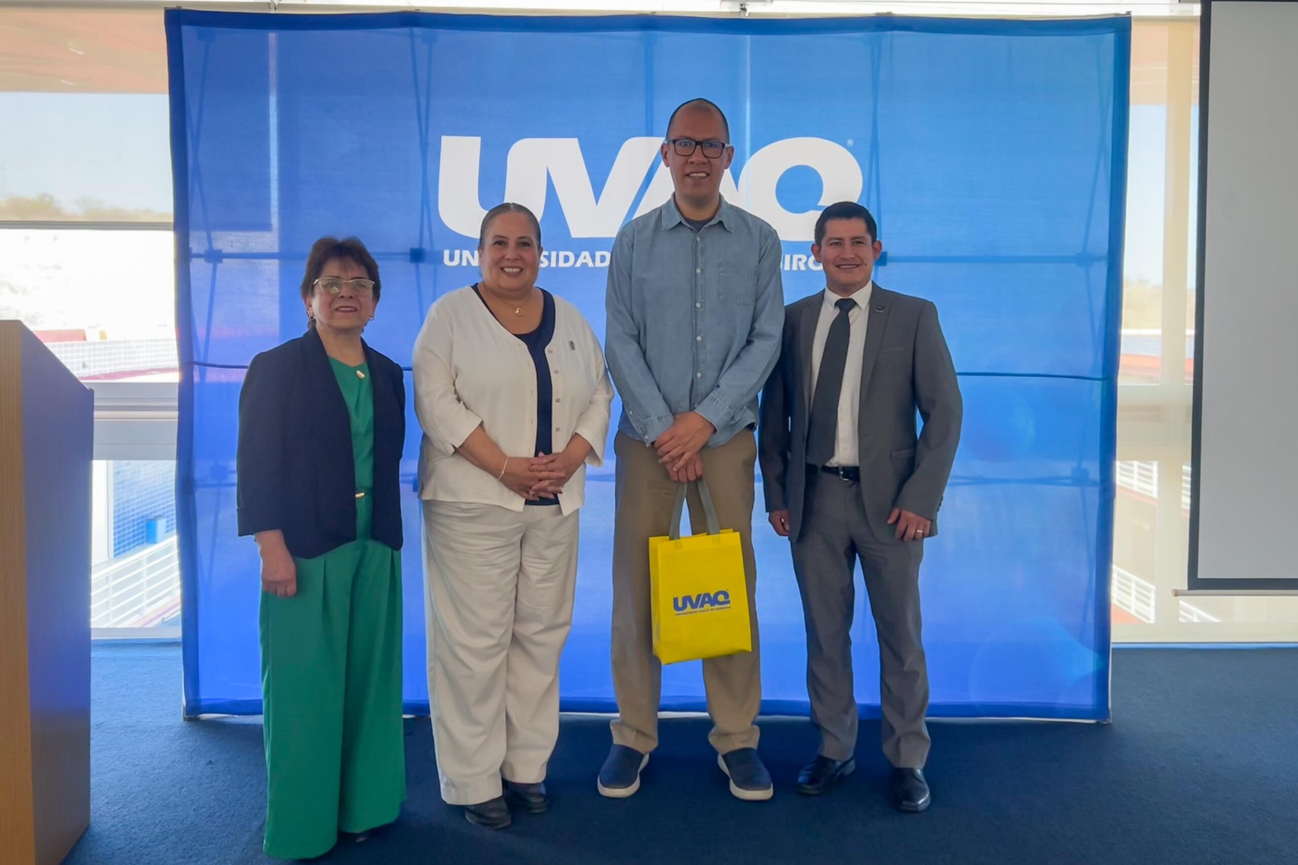 La UVAQ fortalece alianzas con secundarias de Michoacán para la formación de calidad 