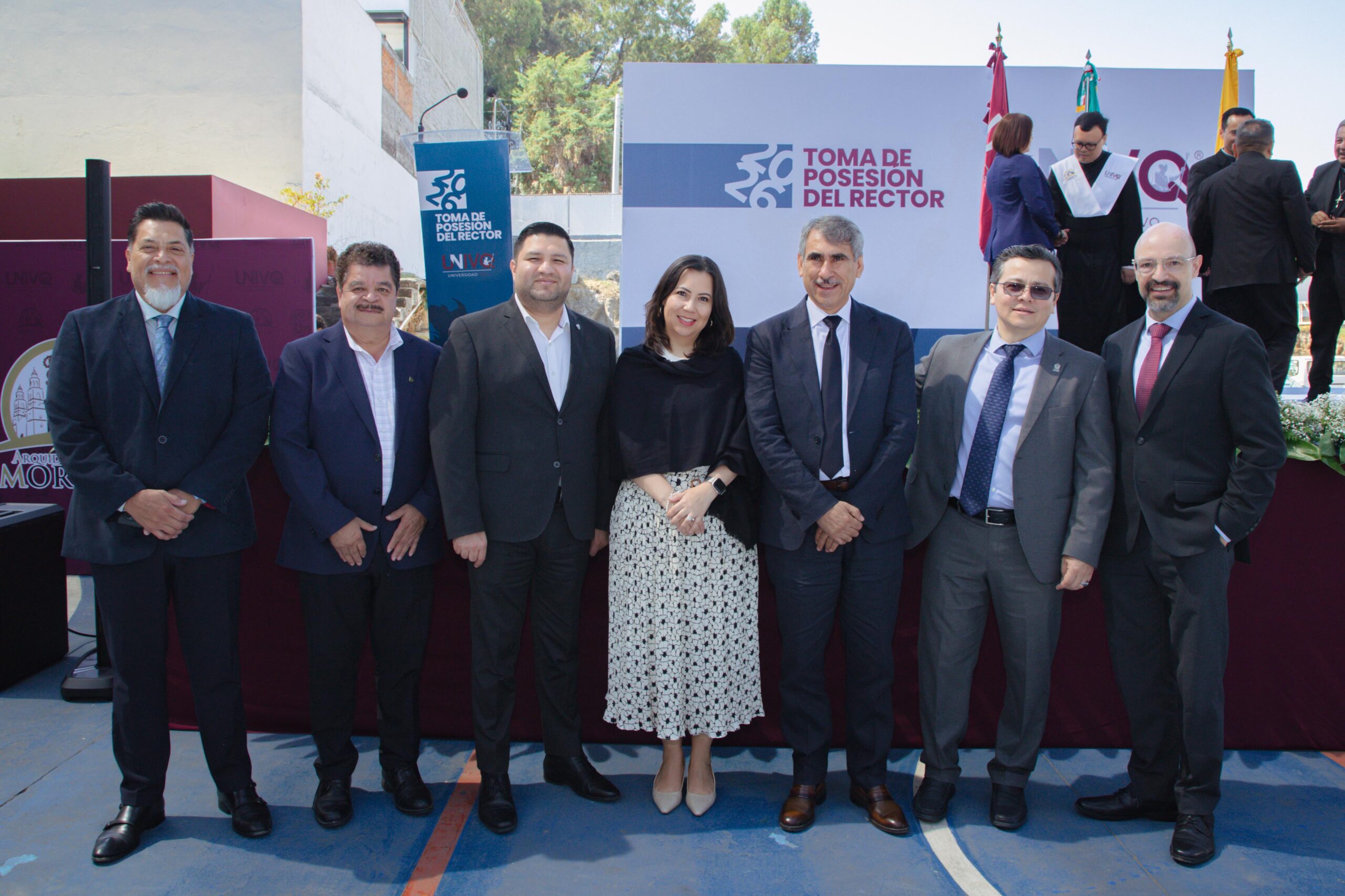 260430 Cambio de Rector UNIVQ-13