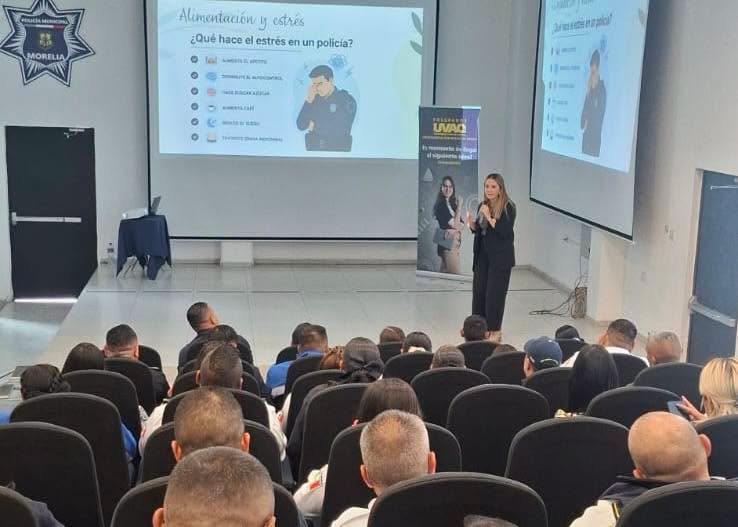 Policía B