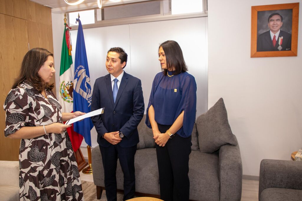 260903 Ratifican Director-4