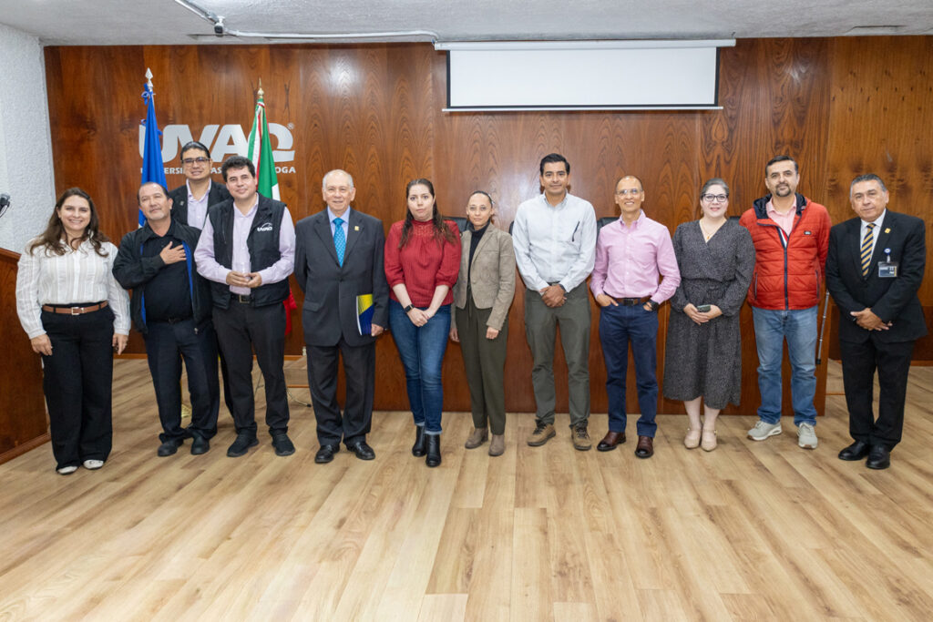 260925 Graduación Diplomado en Formación Humanística-1