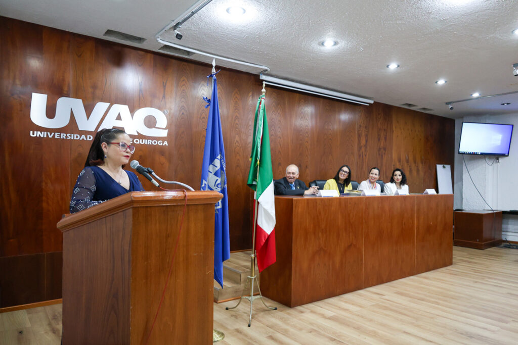 260925 Graduación Diplomado en Formación Humanística-6